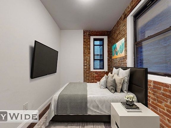 3rd image of 319 E 83rd St #5G