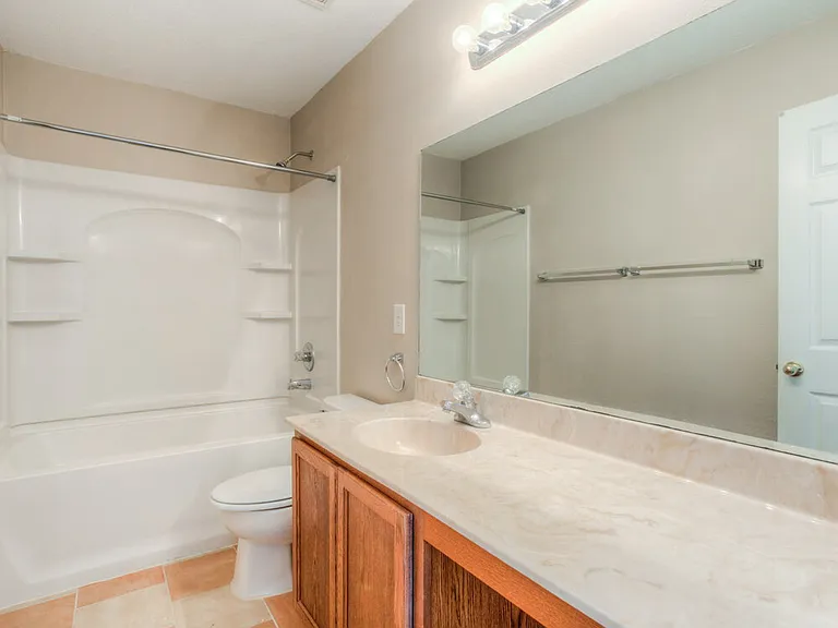 12116 Tree Haven Ave — Photo 11