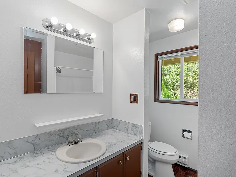 716 N Scammel St #4 — Photo 13