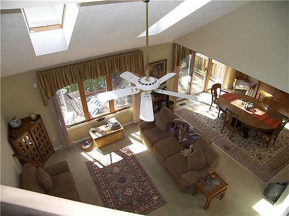 5th image of 1076 Hillsboro Cove Cir