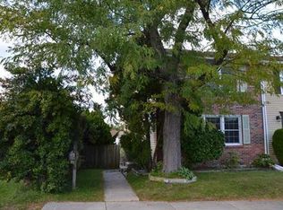 12 Guinevere Ct, Rosedale, MD 21237