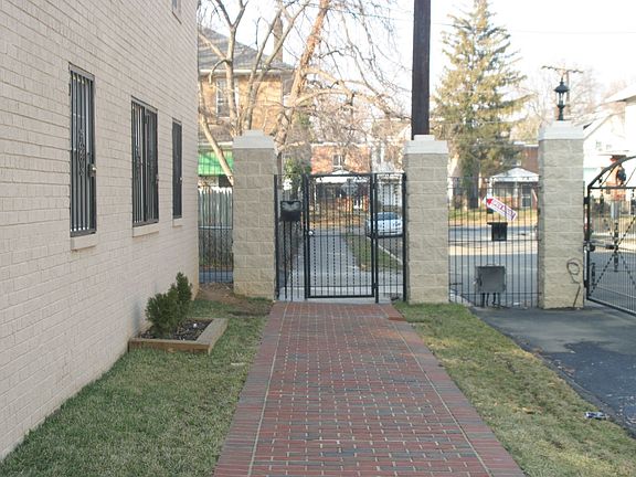 Gated Front Drive