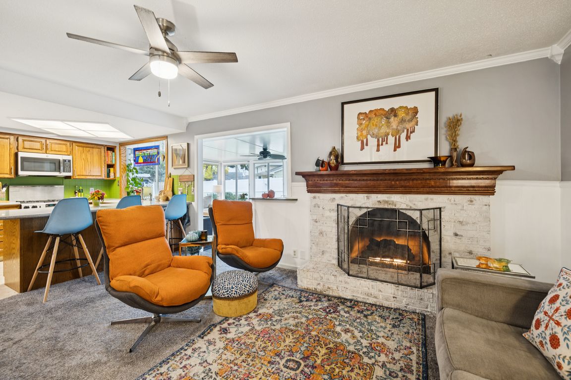 next background image