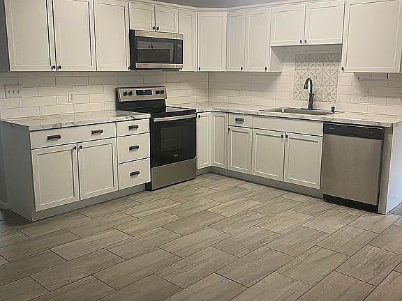 5th image of 3316 Avenue G