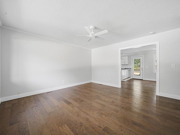 2nd image of 306 Southall Rd