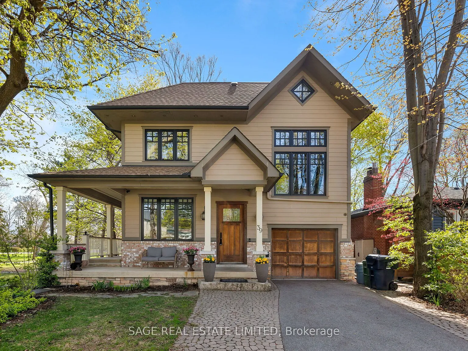 6 bed, $9,500 — Photo 1
