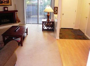 11 Willow Ln, Avon, CT 06001