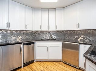 616 Harmon Cv, Secaucus, NJ