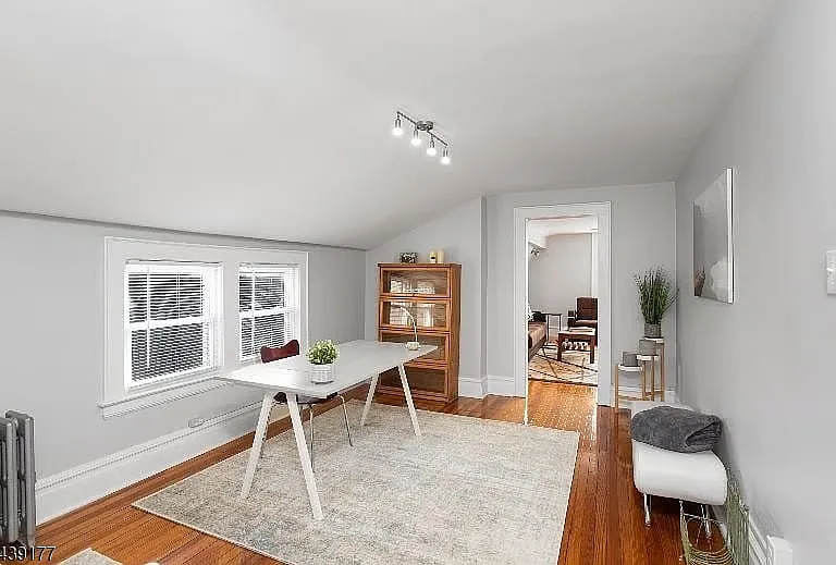 35 Hazelwood Rd — Photo 4