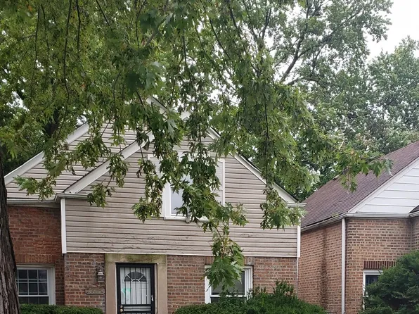 8635 S Bennett Ave, Chicago, IL 60617