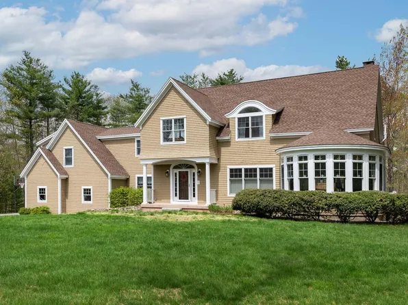 16 Tall Pines Way Way, York, ME 03909