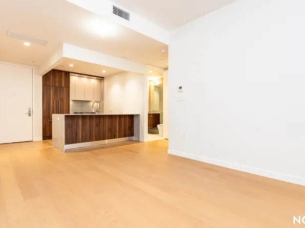 630 Grand Avenue image 1 of 14