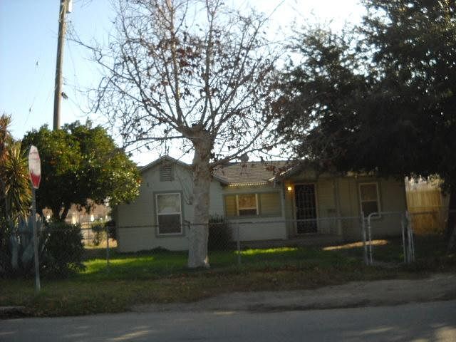 2nd image of 610 Locust St