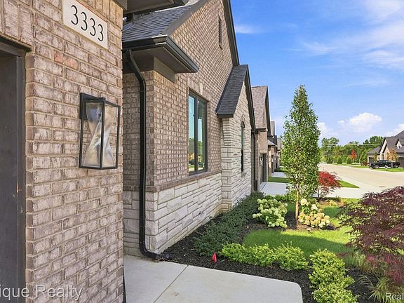 4th image of 3333 Cornerstone Dr #68
