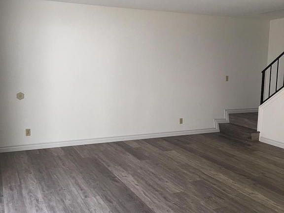 4th image of 1244 Landsburn Cir