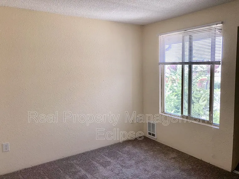 902 28th St NE #902 — Photo 7