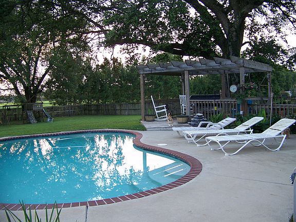 Saltwater Guinte Pool 