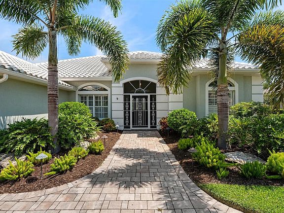 2nd image of 471 Fairway Isles Dr