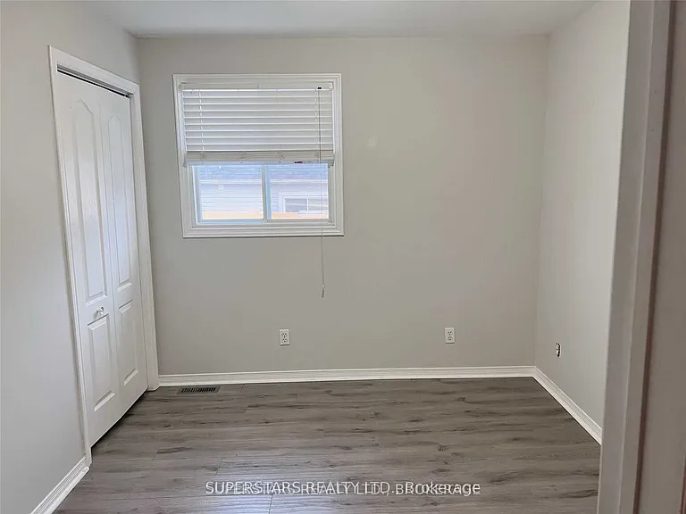 276 Parkwood Ave — Photo 15