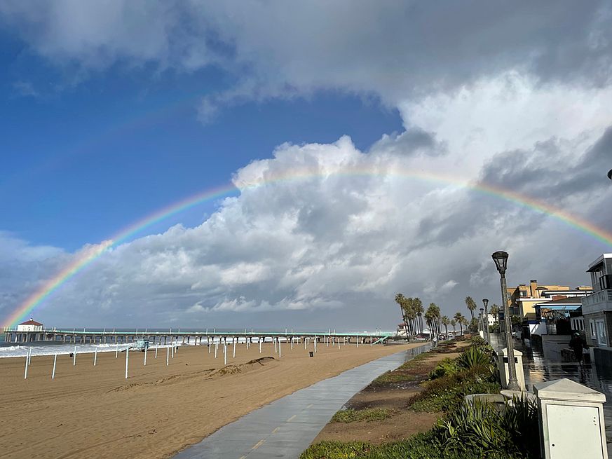 2nd image of 1341 Manhattan Beach Blvd APT 1