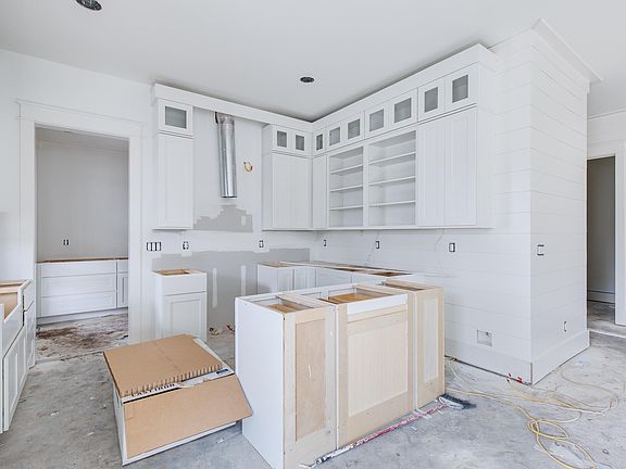 4th image of 324 Sawbuck Dr Lot 205
