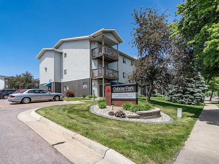 Oxbow Park Apartments — Photo 8