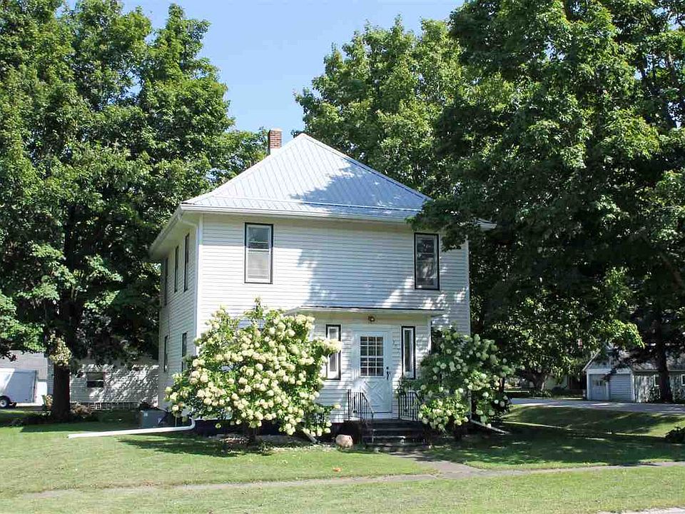 1st image of 307 1st Ave
