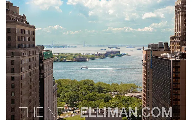 Rented by Douglas Elliman | media 17