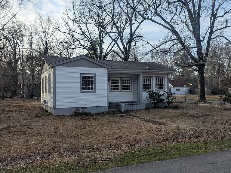 3500 S Poplar St — Photo 22