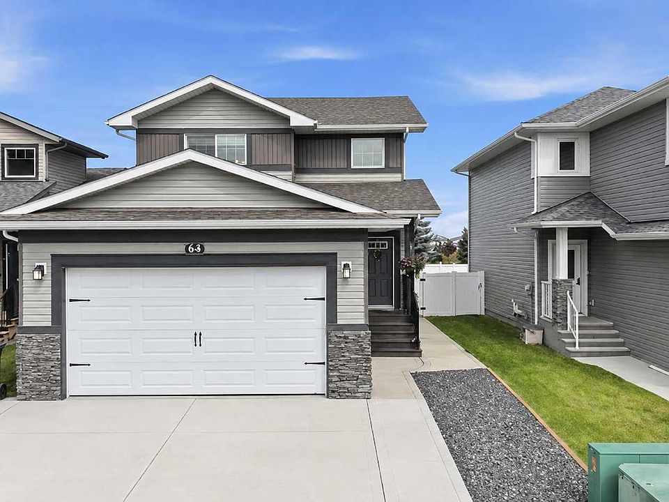 1st image of 64 Henderson Cres