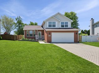 5724 Brosam Dr, Plainfield, IL 60586
