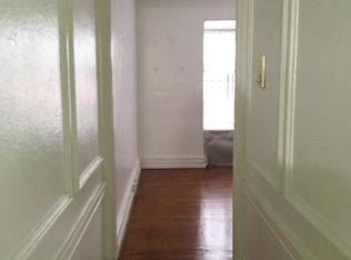 2040 Locust St APT 3F, Philadelphia, PA 19103