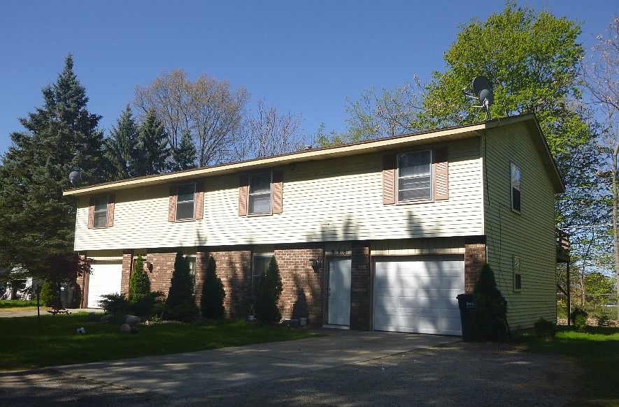1st image of 998 52nd St SE