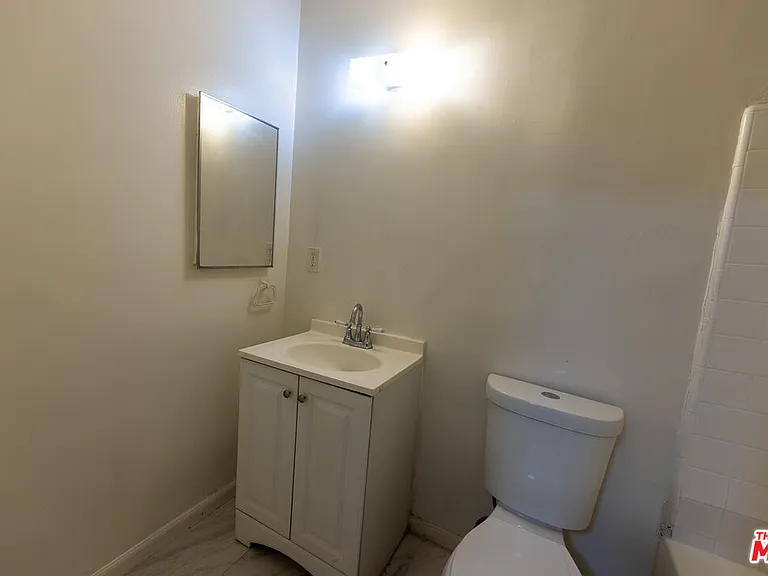 6126 Eleanor Ave #1 — Photo 6