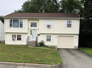 343 Magnolia St, Cranston, RI 02910