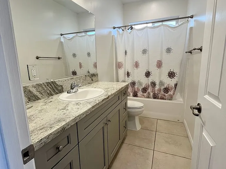 376 Lily Pad Ln — Photo 5