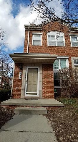 1st image of 146 Allenhurst Ave #1