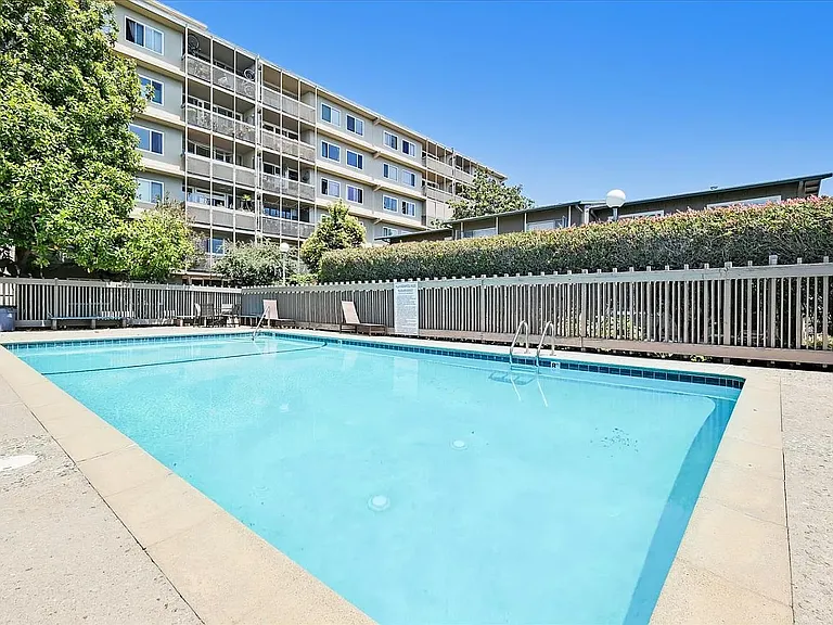 180 Dakota Ave #22 — Photo 4