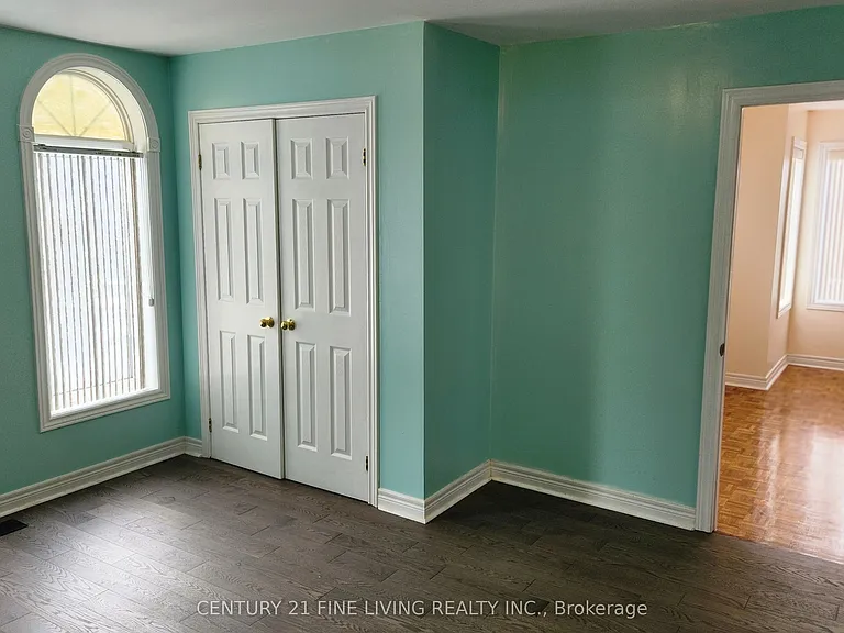 44 Reuben Ave — Photo 20