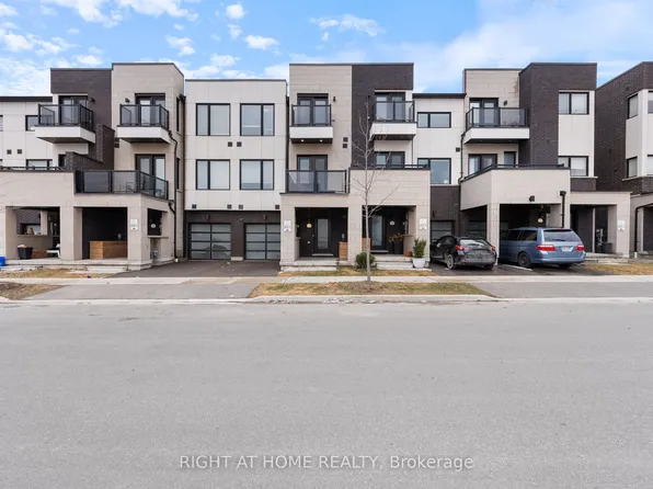 1393 Clarriage Ct, Milton, ON L9E 1L6