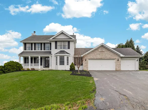 6980 N Summit Dr, Byron, IL 61010