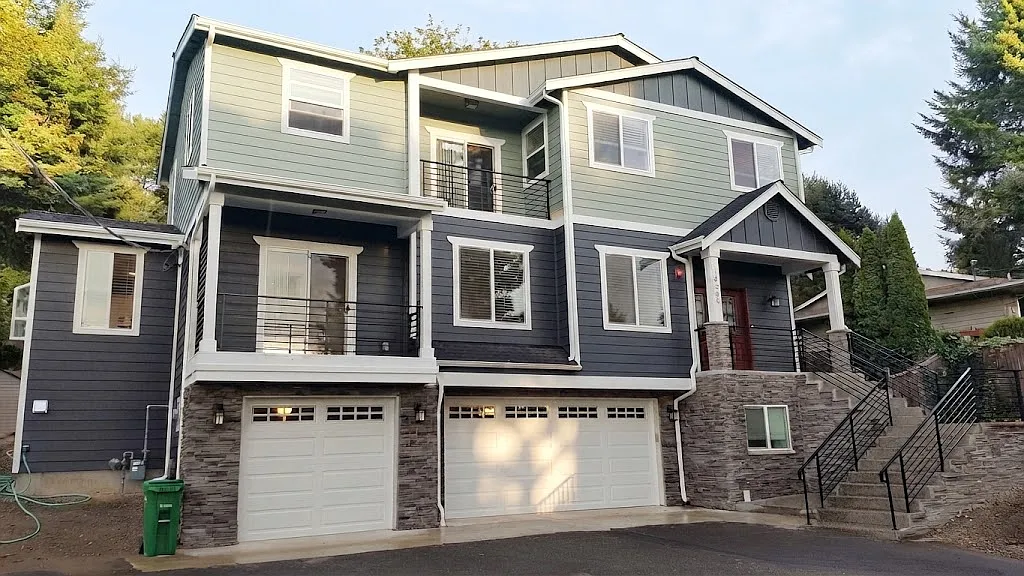 10230 111th Ave NE — Photo 1