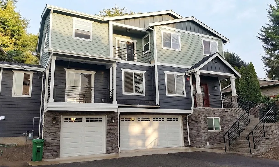 10230 111th Ave NE