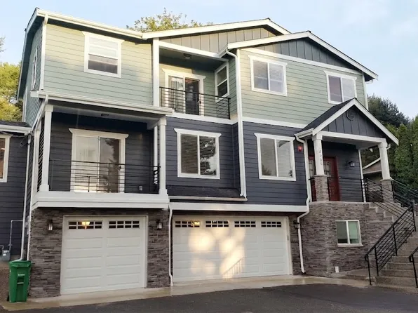 10230 111th Ave NE, Kirkland, WA 98033