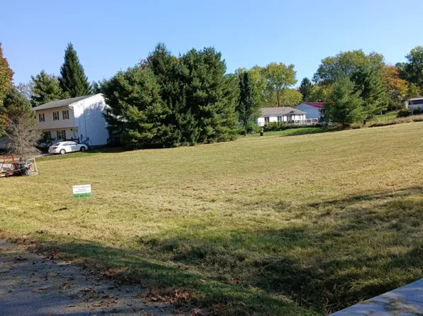 Hartman Rd, Erie, PA 16510