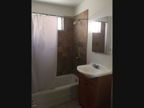 3rd image of 406 E Valencia Ave APT D
