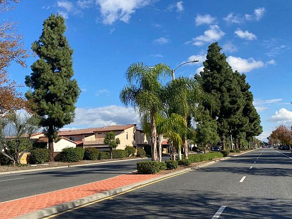 5th image of 13644 Ramona Pkwy