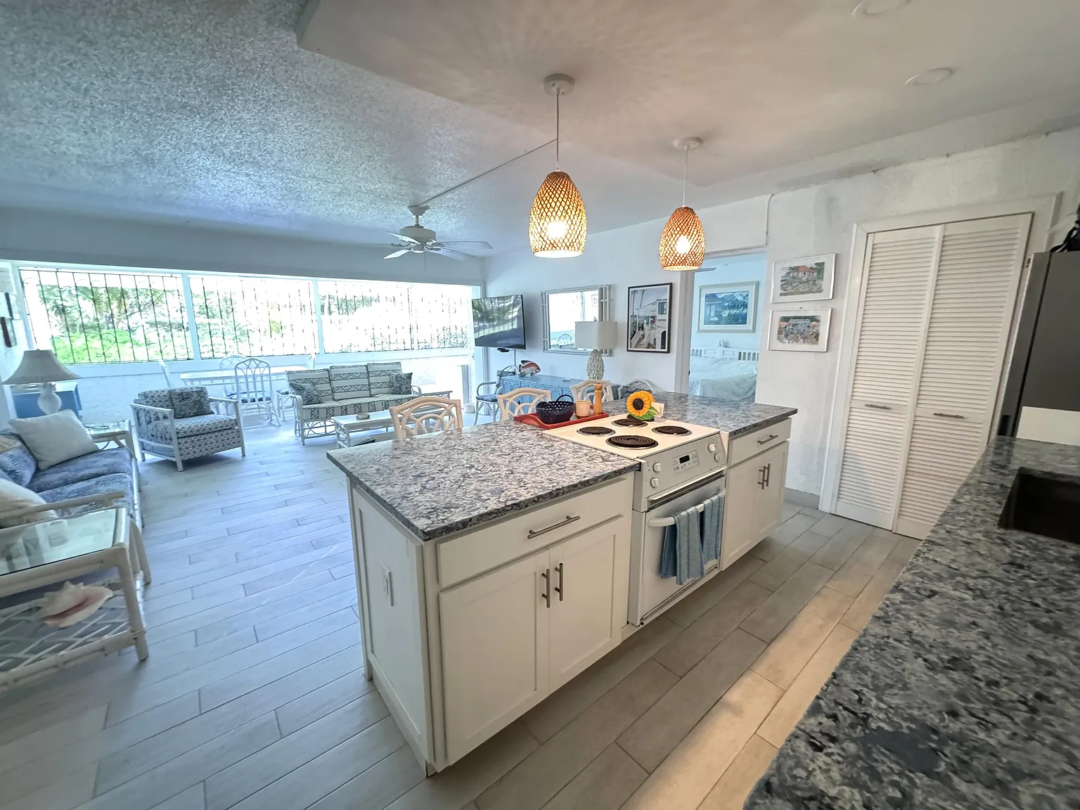 2 bed, 1150 sqft, $1,750 — Photo 2