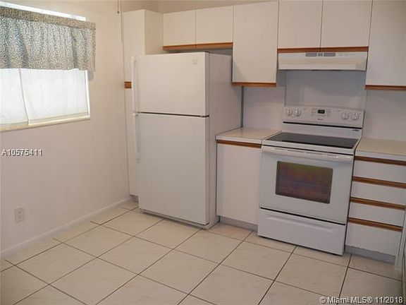 4th image of 16969 SW 113th Ct #31443A