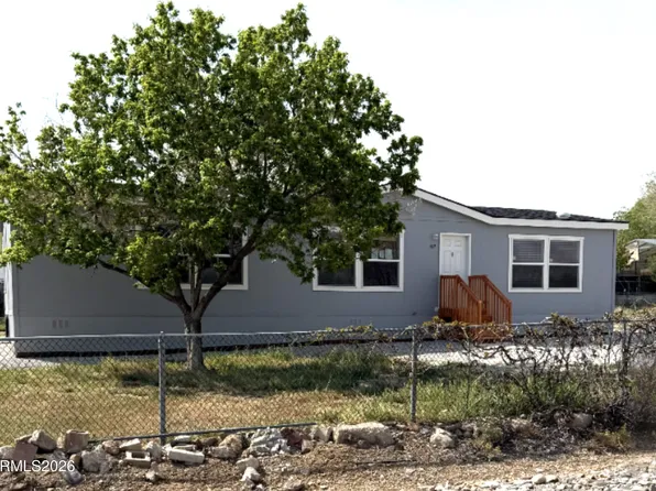 365 Martinez Dr, Sun Valley, NV 89433